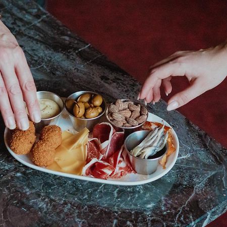Grand Boutique Hotel-Restaurant Huis Vermeer Deventer Dış mekan fotoğraf