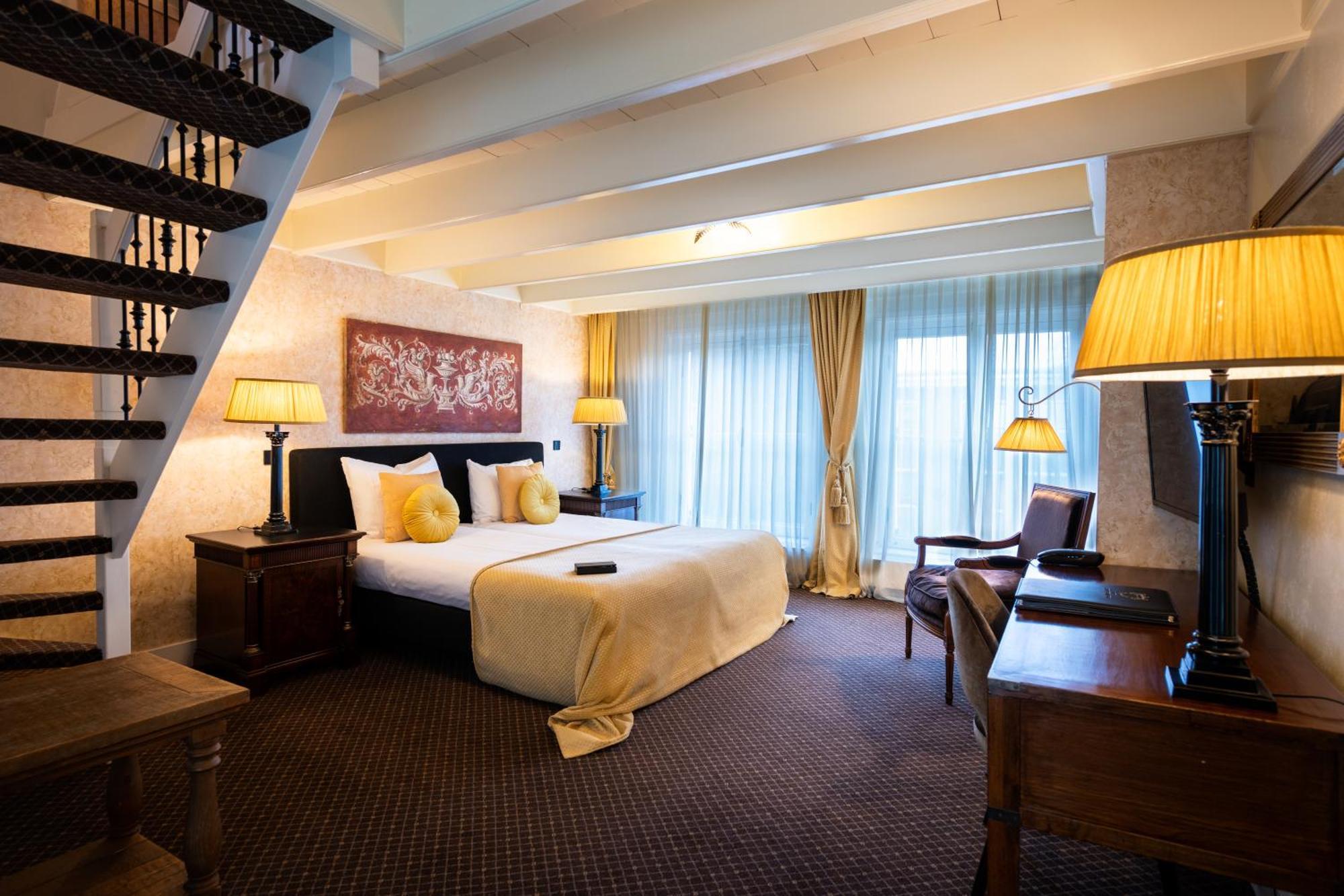 Grand Boutique Hotel-Restaurant Huis Vermeer Deventer Oda fotoğraf