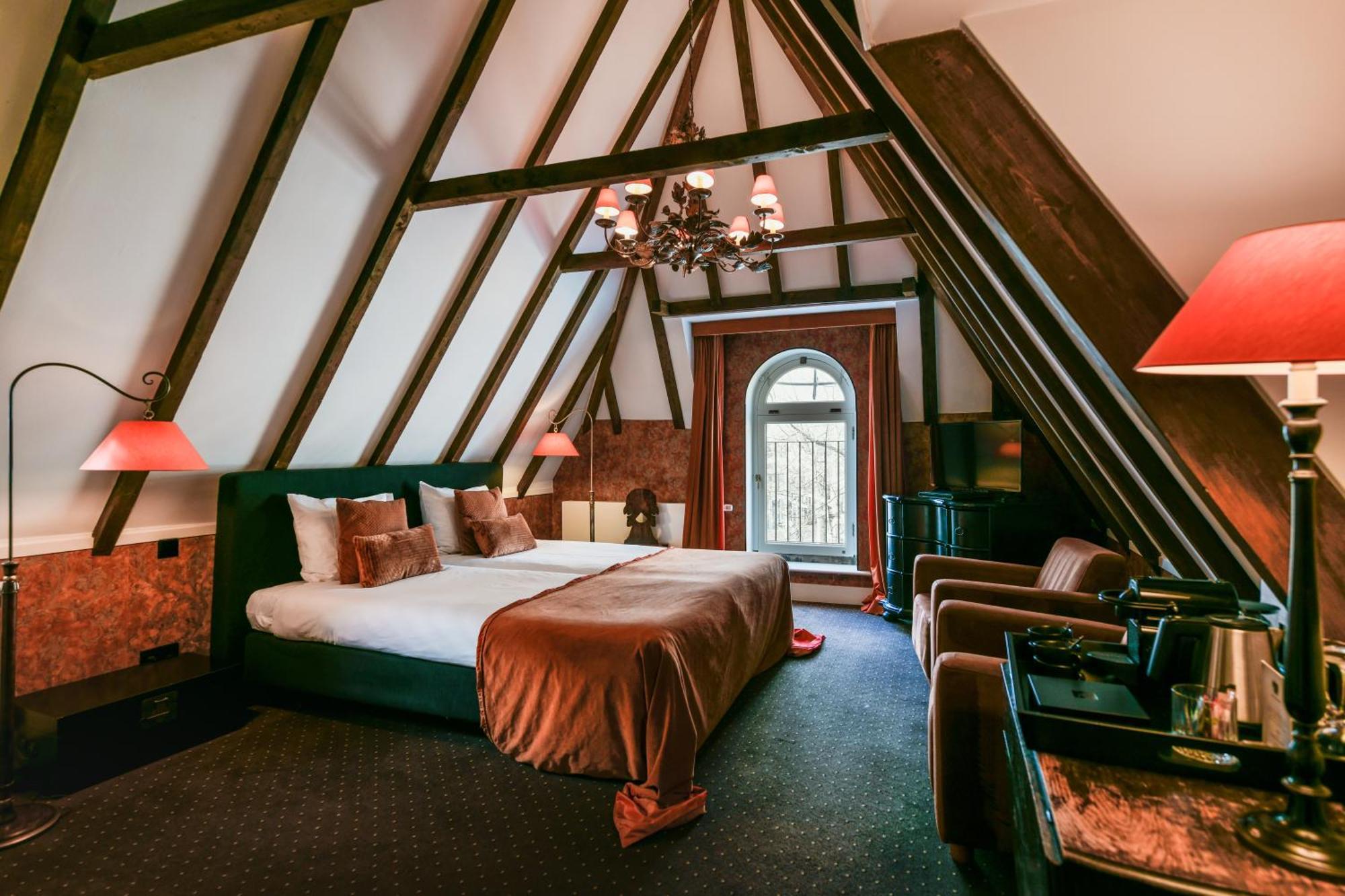 Grand Boutique Hotel-Restaurant Huis Vermeer Deventer Oda fotoğraf