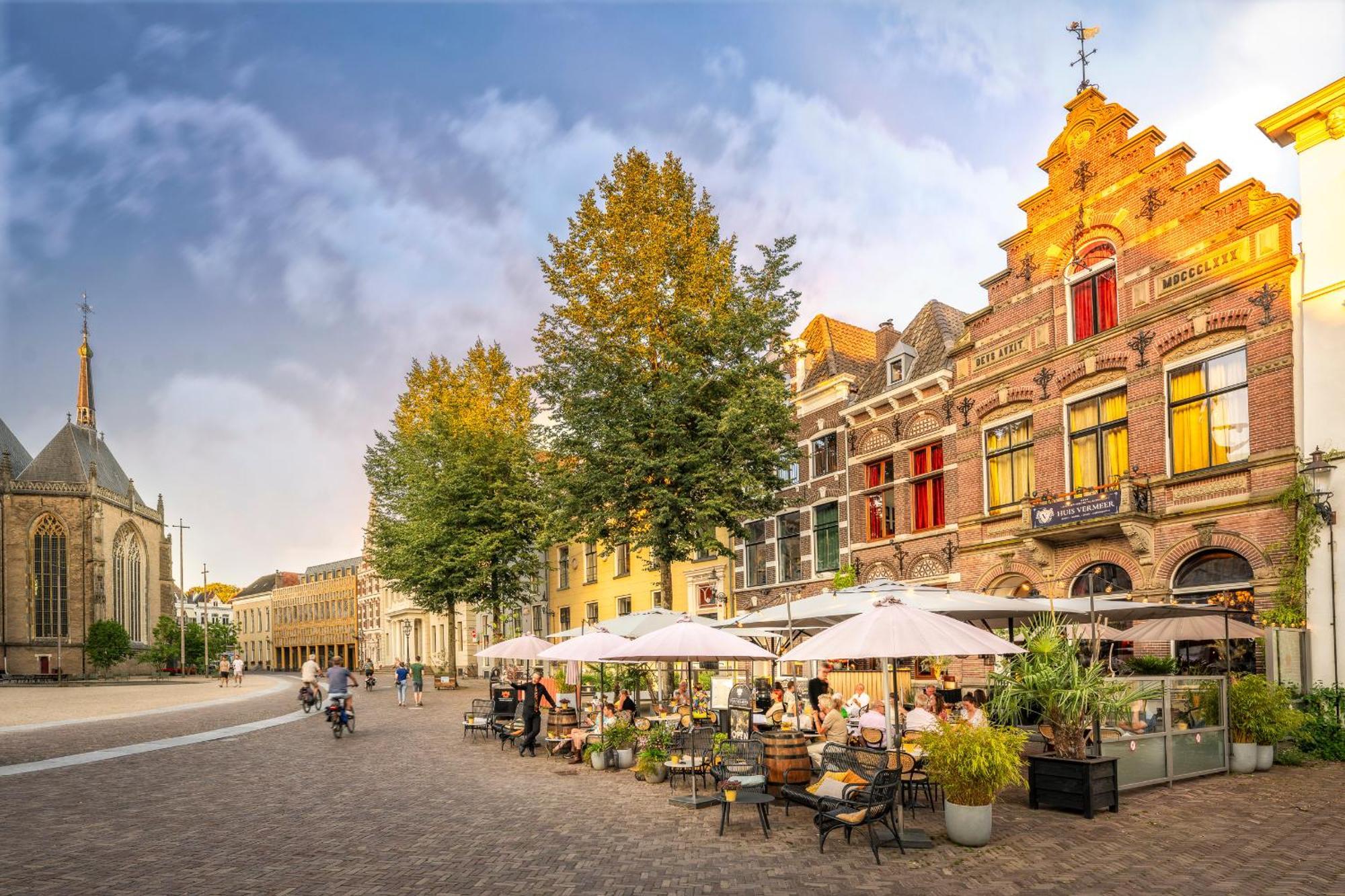 Grand Boutique Hotel-Restaurant Huis Vermeer Deventer Dış mekan fotoğraf