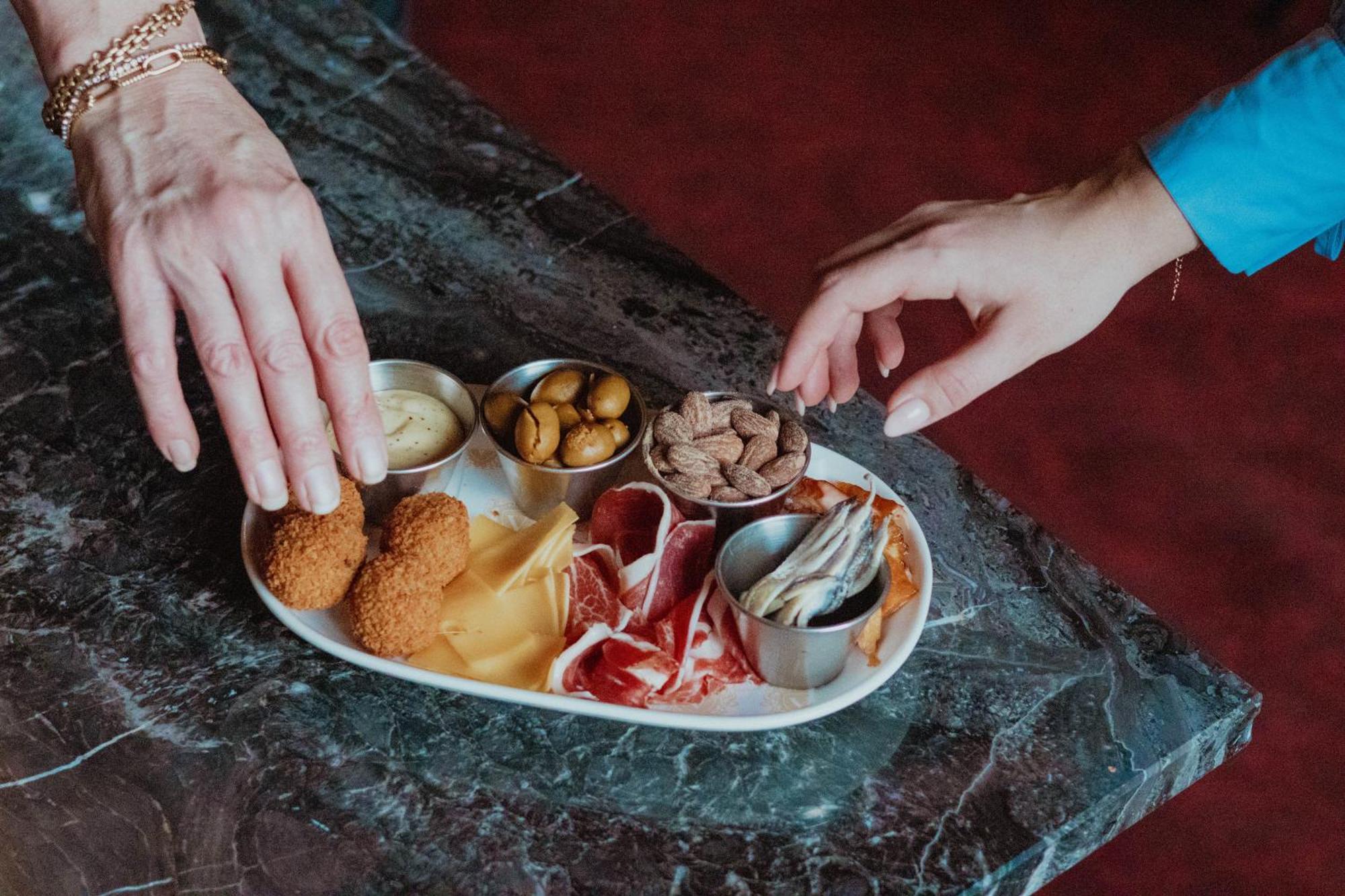 Grand Boutique Hotel-Restaurant Huis Vermeer Deventer Dış mekan fotoğraf